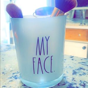 Rae Dunn product holder, so adorable!!!